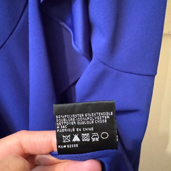 Betsy & Adam Women’s off shoulder side ruffle gown / Royal Blue / Size 8 - Picture 10 of 11